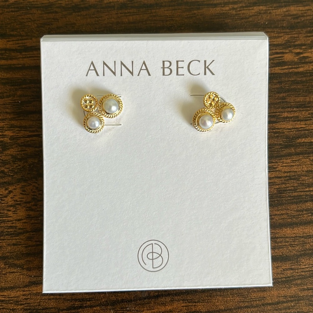 Anna Beck Genuine Pearl Cluster Stud Earrings NWT